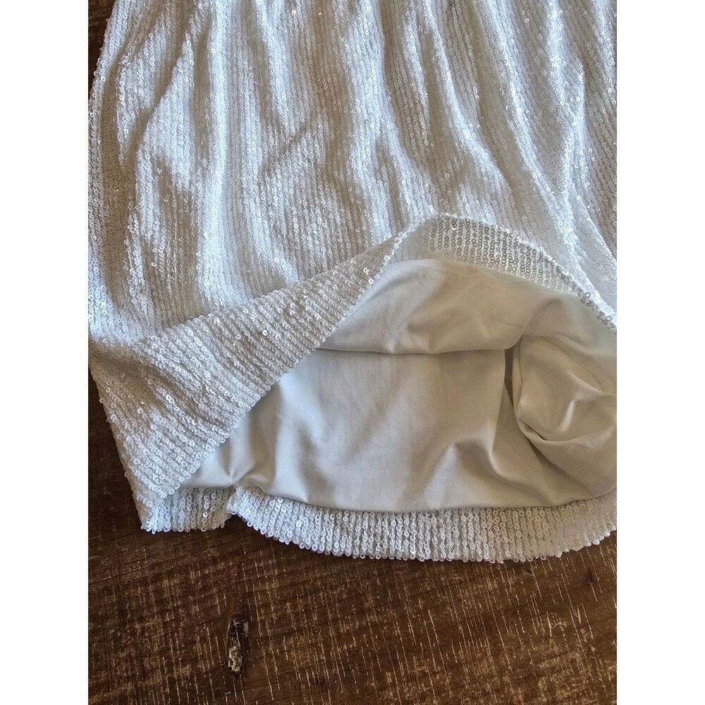 Trina‎ Turk Women's White Idol Sequin Shorts Size Large - Picture 6 of 9